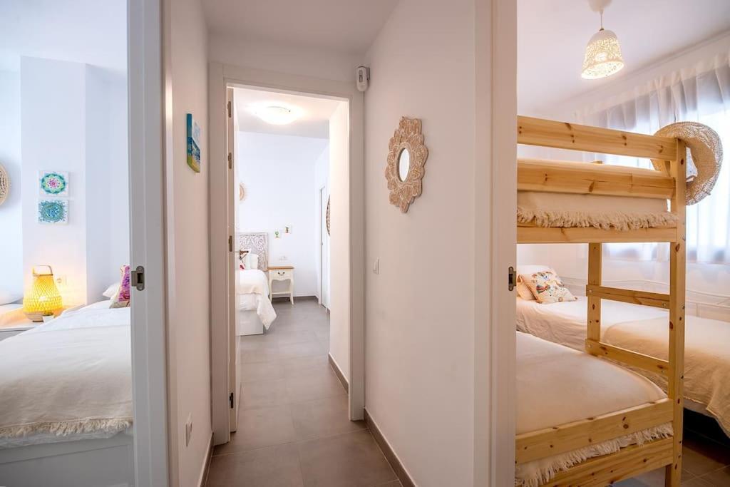 Nautilus Beach Apartment - Apartamento Azul Рота Екстер'єр фото